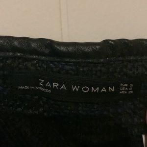 Zara Woman Ladies Black/Blue Tweed Skirt Waist Black Leather Trim Size S